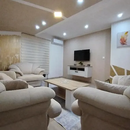 Old Town 1 Апартаменты *