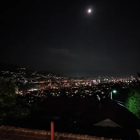 Old Town 1 Free Parking & Rooftop View Appartamento Sarajevo